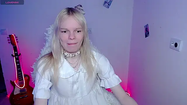 Emily Nyaffee online show from March 6, 10:45 am