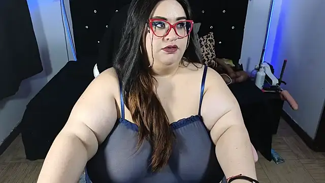 Snapshot of anacohen chatting on February 5, 7:07 am anacohen online show from February 5, 7:07 am