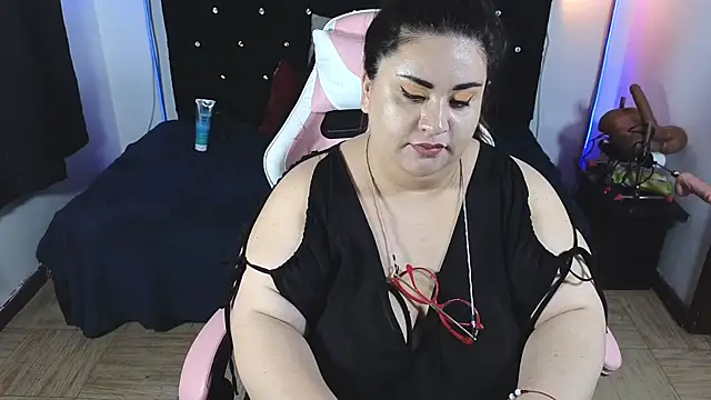 Snapshot of anacohen chatting on February 28, 4:21 am anacohen online show from February 28, 4:21 am