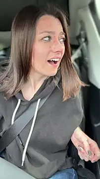 LadyLena1 online show from May 2, 9:42 pm