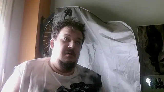 porkorossy online show from May 1, 7:57 am