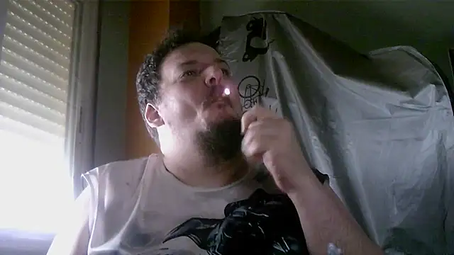 porkorossy online show from May 2, 7:35 am