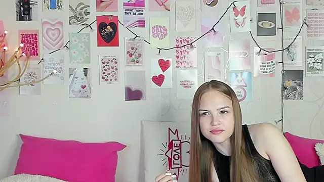 Snapshot of little_radiant_sun chatting on April 2, 8:12 am little radiant sun online show from April 2, 8:12 am
