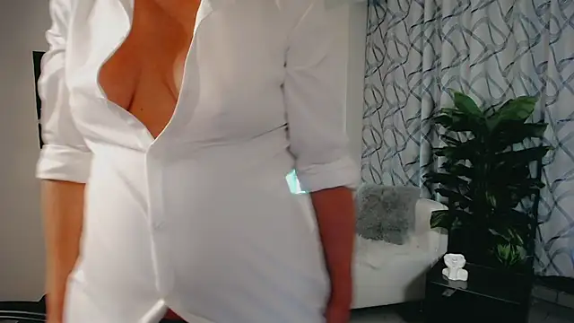 Favorite 0 online show from February 19, 5:09 pm