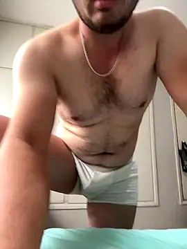 Snapshot of Soylu95 chatting on November 18, 8:19 am Soylu95 online show from November 18, 8:19 am