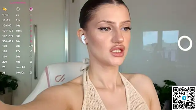 Snapshot of Skinny_Alice chatting on July 30, 11:09 am Skinny Alice online show from July 30, 11:09 am