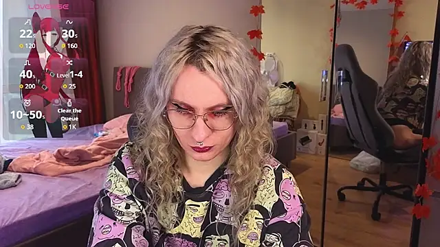 Lori Myaf online show from September 18, 3:25 pm