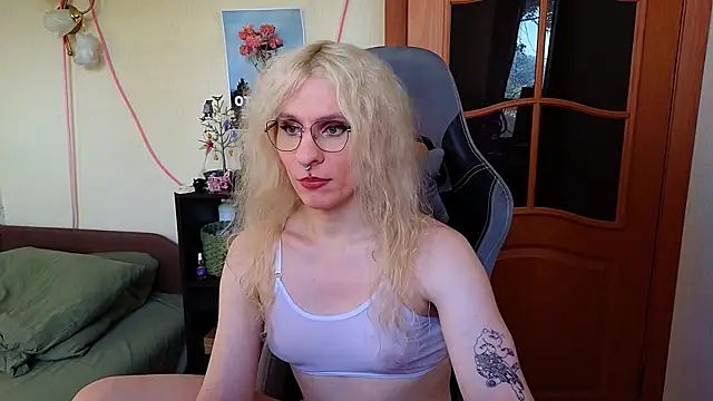 Lori Myaf online show from August 1, 4:28 pm