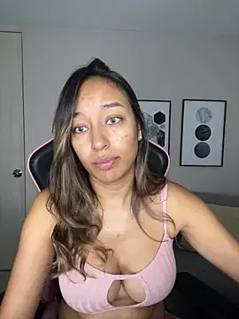 DianaHopson online show from February 4, 9:28 am