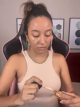 DianaHopson online show from March 19, 11:17 am