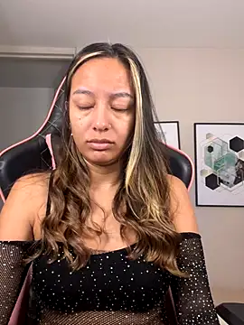 DianaHopson online show from October 3, 11:07 am