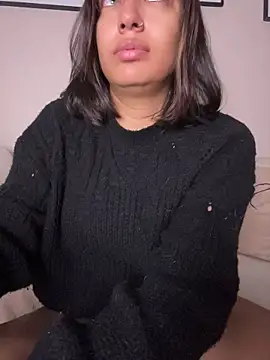 DianaHopson online show from July 25, 11:41 am
