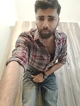 18 couple sex online show from August 2, 9:08 am