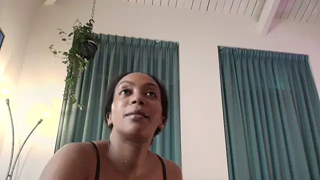 ROXYNL online show from February 19, 5:53 pm