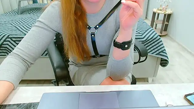 EveLove33 online show from April 25, 6:49 pm