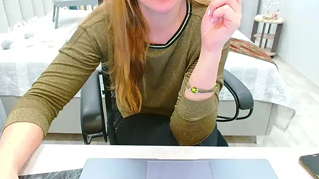 EveLove33 online show from May 3, 4:57 pm