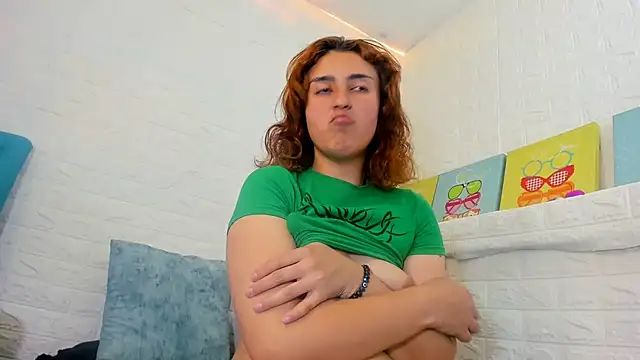 Snapshot of AngelaLinaresx69 chatting on February 21, 10:04 pm AngelaLinaresx69 online show from February 21, 10:04 pm