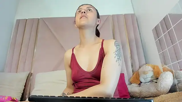 Snapshot of AngelaLinaresx69 chatting on November 11, 9:04 pm AngelaLinaresx69 online show from November 11, 9:04 pm