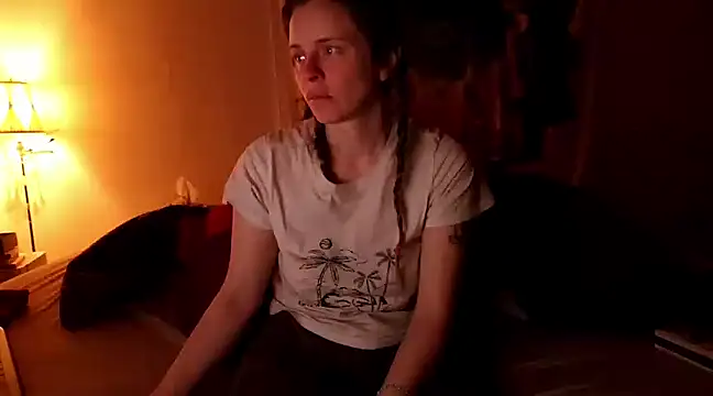 Snapshot of xxpixeyxx chatting on March 8, 9:50 am xxpixeyxx online show from March 8, 9:50 am