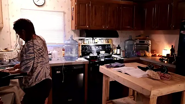 Snapshot of xxpixeyxx chatting on September 19, 12:28 pm xxpixeyxx online show from September 19, 12:28 pm