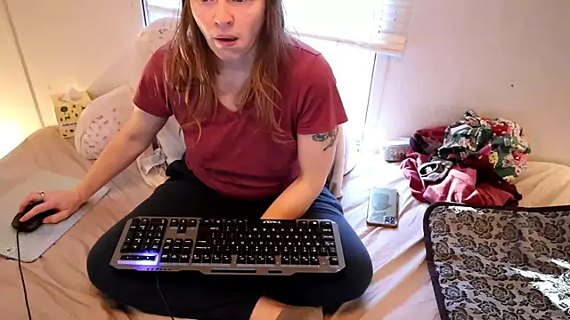 Snapshot of xxpixeyxx chatting on November 26, 2:18 pm xxpixeyxx online show from November 26, 2:18 pm