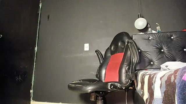 FuckHardlove online show from June 22, 3:25 am
