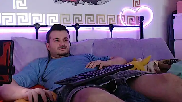 Snapshot of erotico69xxx chatting on January 11, 5:07 pm erotico69xxx online show from January 11, 5:07 pm