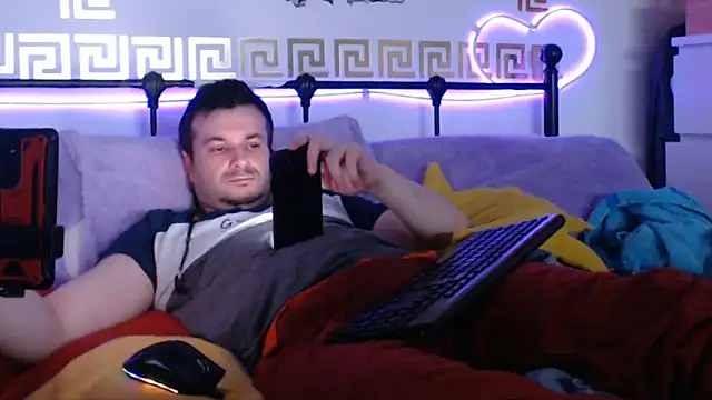 Snapshot of erotico69xxx chatting on January 27, 11:00 pm erotico69xxx online show from January 27, 11:00 pm