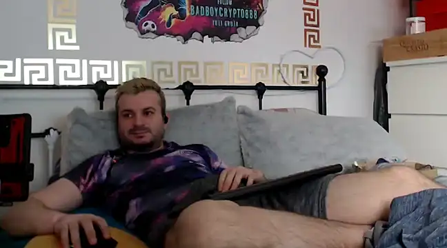 Snapshot of erotico69xxx chatting on March 12, 12:04 pm erotico69xxx online show from March 12, 12:04 pm