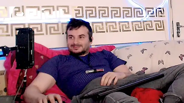 Snapshot of erotico69xxx chatting on November 11, 2:06 pm erotico69xxx online show from November 11, 2:06 pm