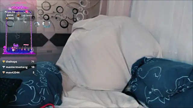 Snapshot of tia_meow chatting on January 15, 12:30 am tia meow online show from January 15, 12:30 am