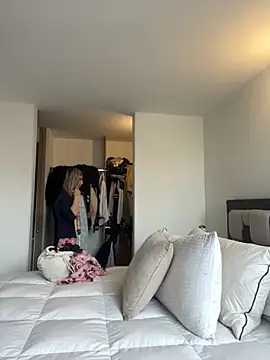 Ameellie online show from November 2, 3:58 pm