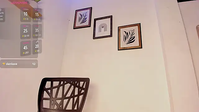 Snapshot of Letizia_West_ chatting on November 6, 11:22 am Letizia West online show from November 6, 11:22 am