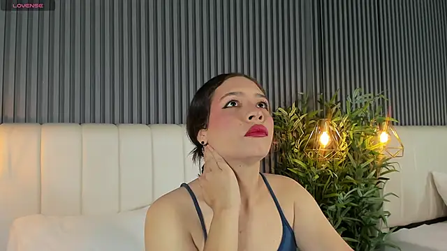 SaraRiley online show from February 7, 8:34 pm