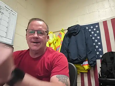 Snapshot of Cockrub1 chatting on May 18, 12:55 pm Cockrub1 online show from May 18, 12:55 pm