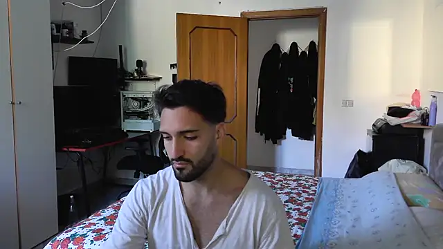 Snapshot of Alexox02 chatting on October 9, 10:57 am Alexox02 online show from October 9, 10:57 am