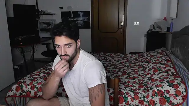 Snapshot of Alexox02 chatting on November 8, 4:51 pm Alexox02 online show from November 8, 4:51 pm