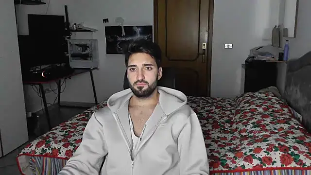 Snapshot of Alexox02 chatting on November 10, 9:14 pm Alexox02 online show from November 10, 9:14 pm