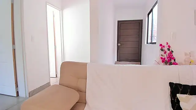 Snapshot of Alaia_Ferrer_ chatting on November 9, 8:18 pm Alaia Ferrer online show from November 9, 8:18 pm