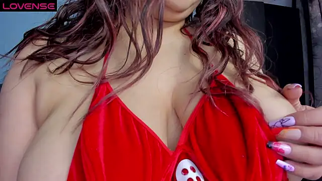 Snapshot of charlotee_lovee69 chatting on December 18, 10:57 pm charlotee lovee69 online show from December 18, 10:57 pm