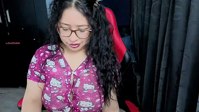 Snapshot of charlotee_lovee69 chatting on September 13, 7:41 am charlotee lovee69 online show from September 13, 7:41 am