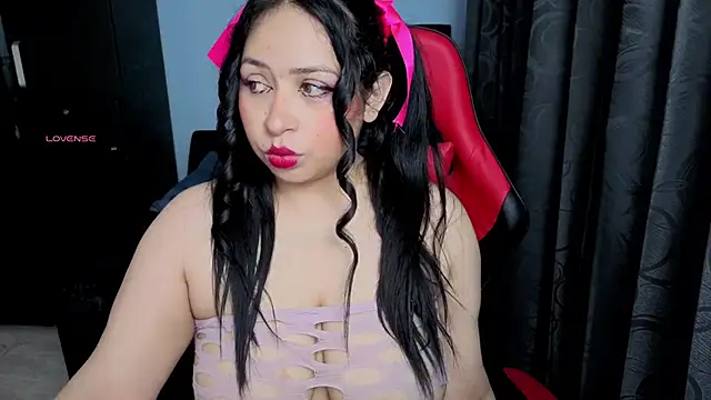 Snapshot of charlotee_lovee69 chatting on October 9, 3:15 am charlotee lovee69 online show from October 9, 3:15 am