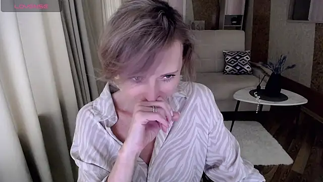 HornyMilf 777 online show from January 20, 11:13 am