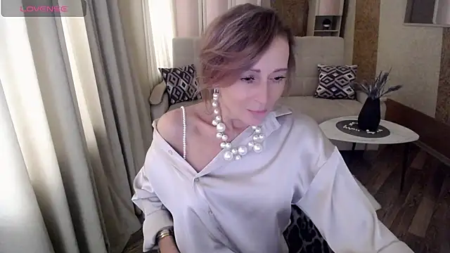 HornyMilf 777 online show from January 25, 8:42 am