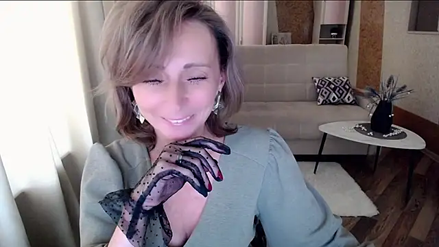 HornyMilf 777 online show from February 25, 8:36 am