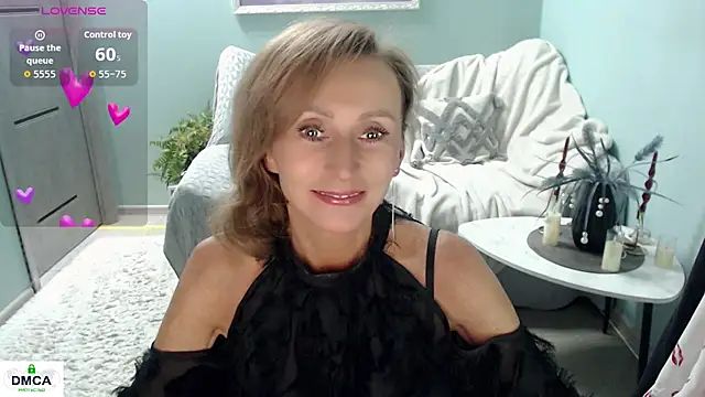 Snapshot of HornyMilf_777 chatting on February 1, 6:23 am HornyMilf 777 online show from February 1, 6:23 am