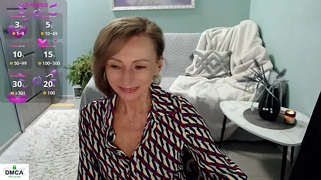 Snapshot of HornyMilf_777 chatting on February 19, 5:47 am HornyMilf 777 online show from February 19, 5:47 am