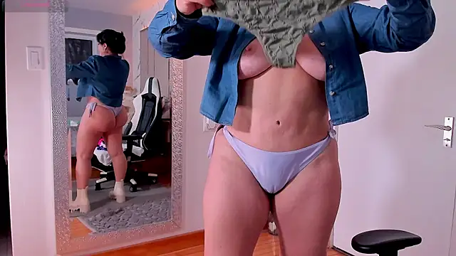 Jadeh Williams02 online show from March 20, 11:45 pm