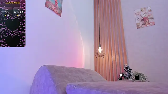 PawgGirl18 online show from February 14, 1:40 pm