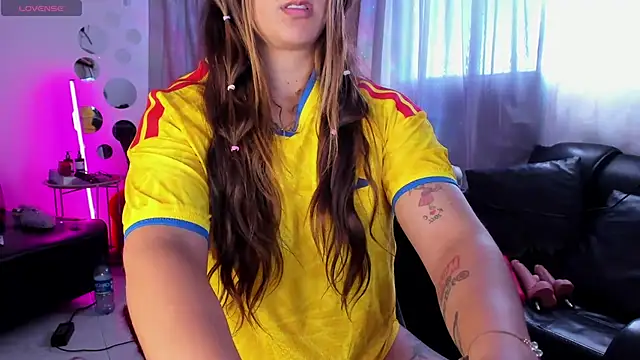 Snapshot of Natasha_Wilde_ chatting on June 23, 8:51 pm Natasha Wilde online show from June 23, 8:51 pm